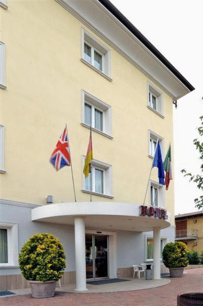 Solignano Nuovo Hotel Arthur מראה חיצוני תמונה